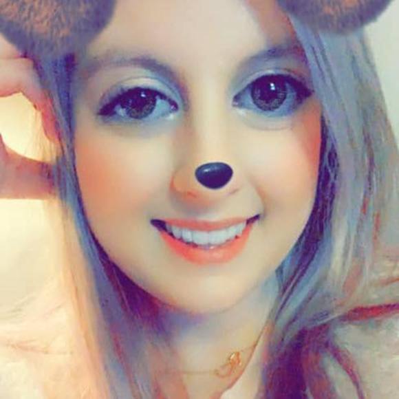 Meet your Posher, Amanda - Picture 1 of 1